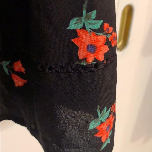 Buy 1 Get 1 FREE 🌸Old Navy Off the Shoulder Swing Top $$$BOGO🌸 - Picture 5 of 8